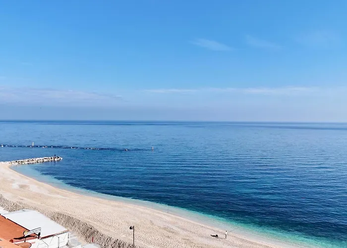 N276 - Numana, Bilocale Fronte Spiaggiola Con Piscina