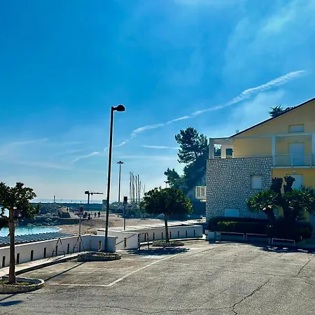 N276 - Numana, Bilocale Fronte Spiaggiola Con Piscina Apartment Exterior photo