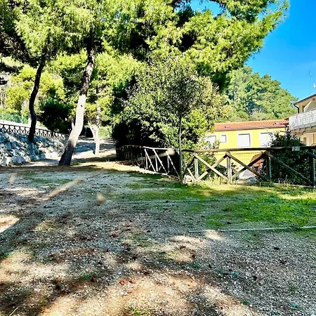 N276 - Numana, Bilocale Fronte Spiaggiola Con Piscina Apartment Exterior photo